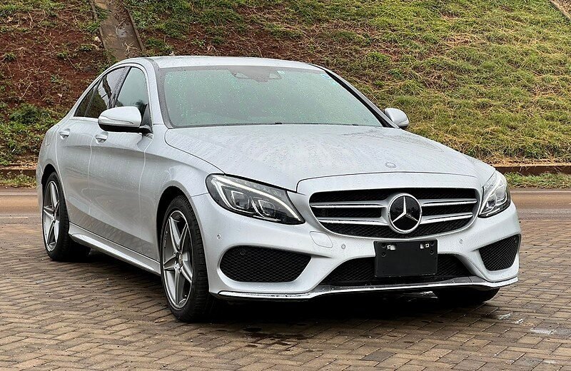 Mercedes-Benz C200